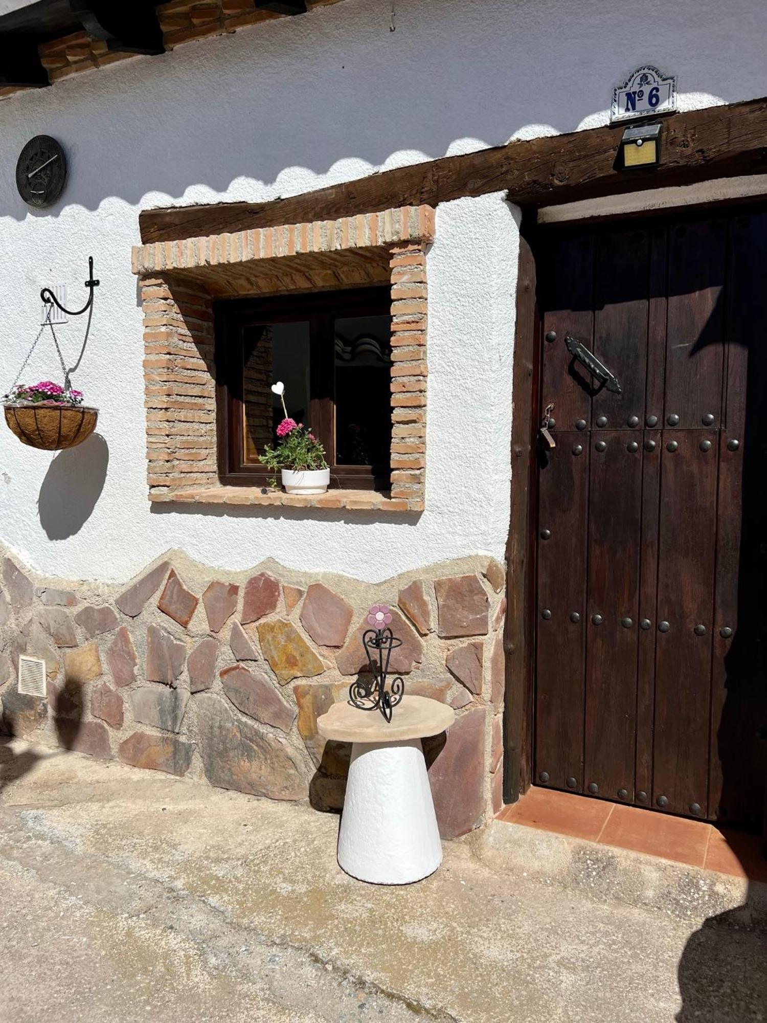 Cuevas De La Paz - Cave House Holidays Los Carriones Room photo