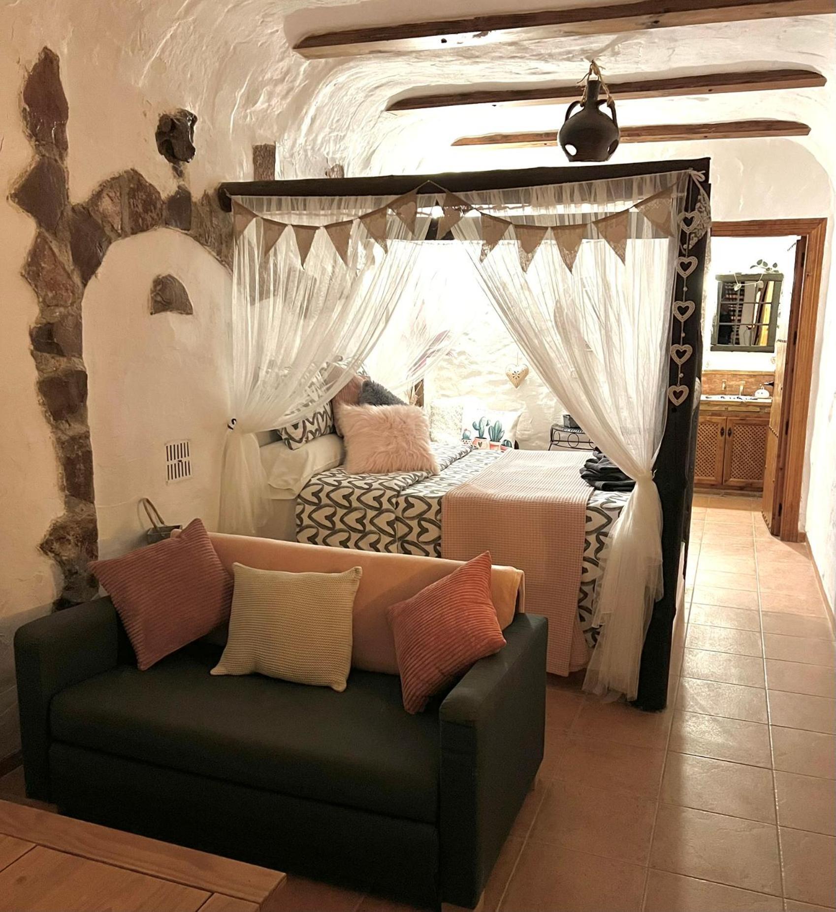 Cuevas De La Paz - Cave House Holidays Los Carriones Exterior photo